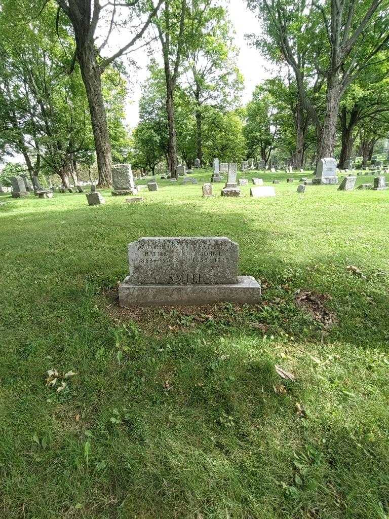 Hattie Smith's grave. Photo 1