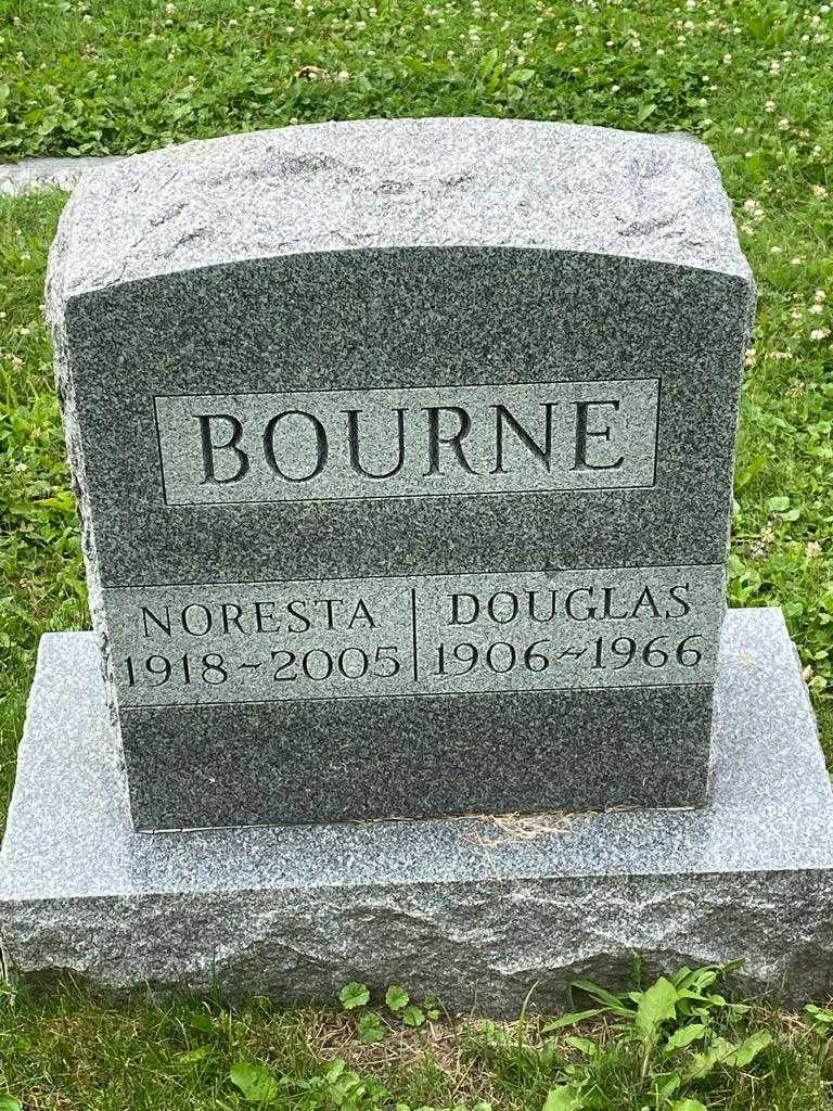 Douglas Bourne's grave. Photo 3