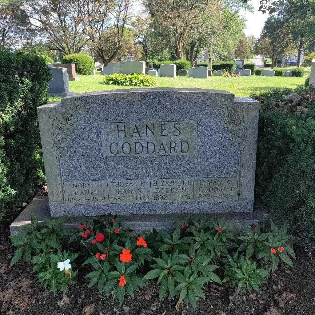 Nora E. Hanes's grave. Photo 1