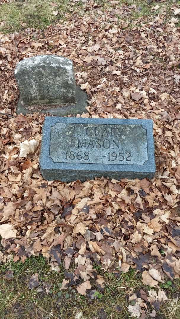 Clary L. Mason's grave. Photo 2