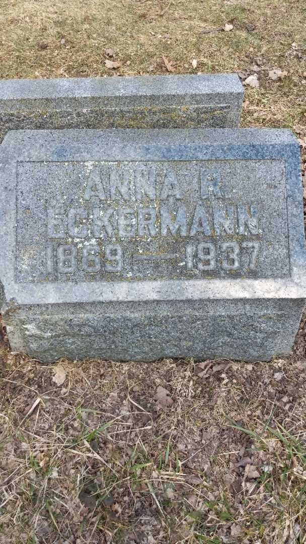 Anna R. Eckermann's grave. Photo 4