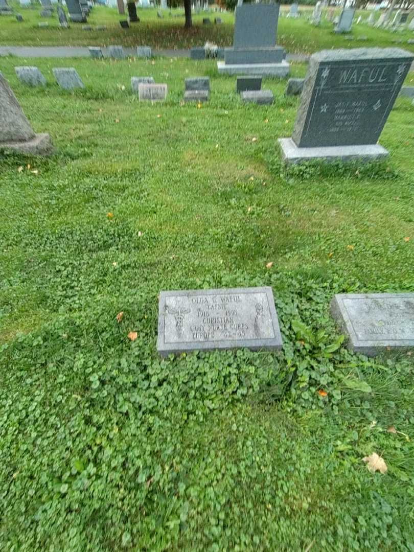 Olga Casciolini "Cassie" Waful's grave. Photo 1