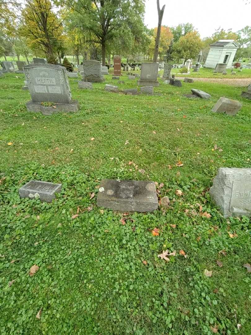 John H. Maynard's grave. Photo 1