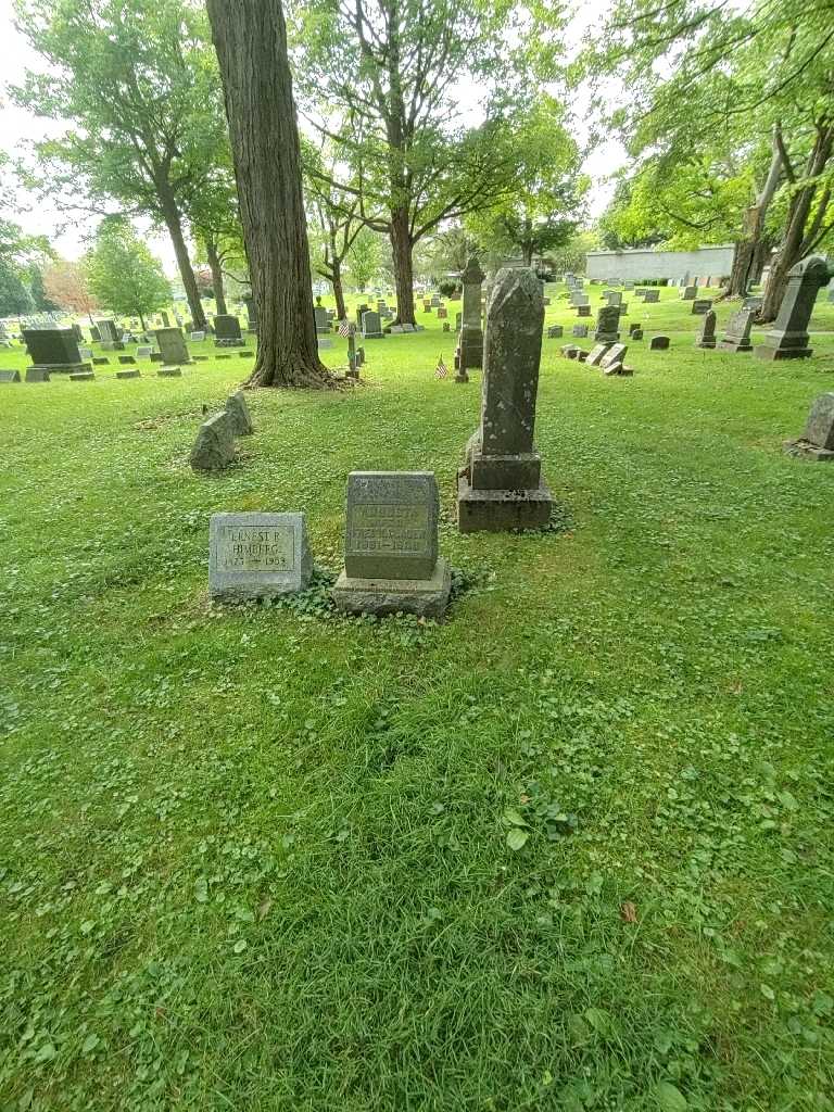 Augusta M. Clasen's grave. Photo 1