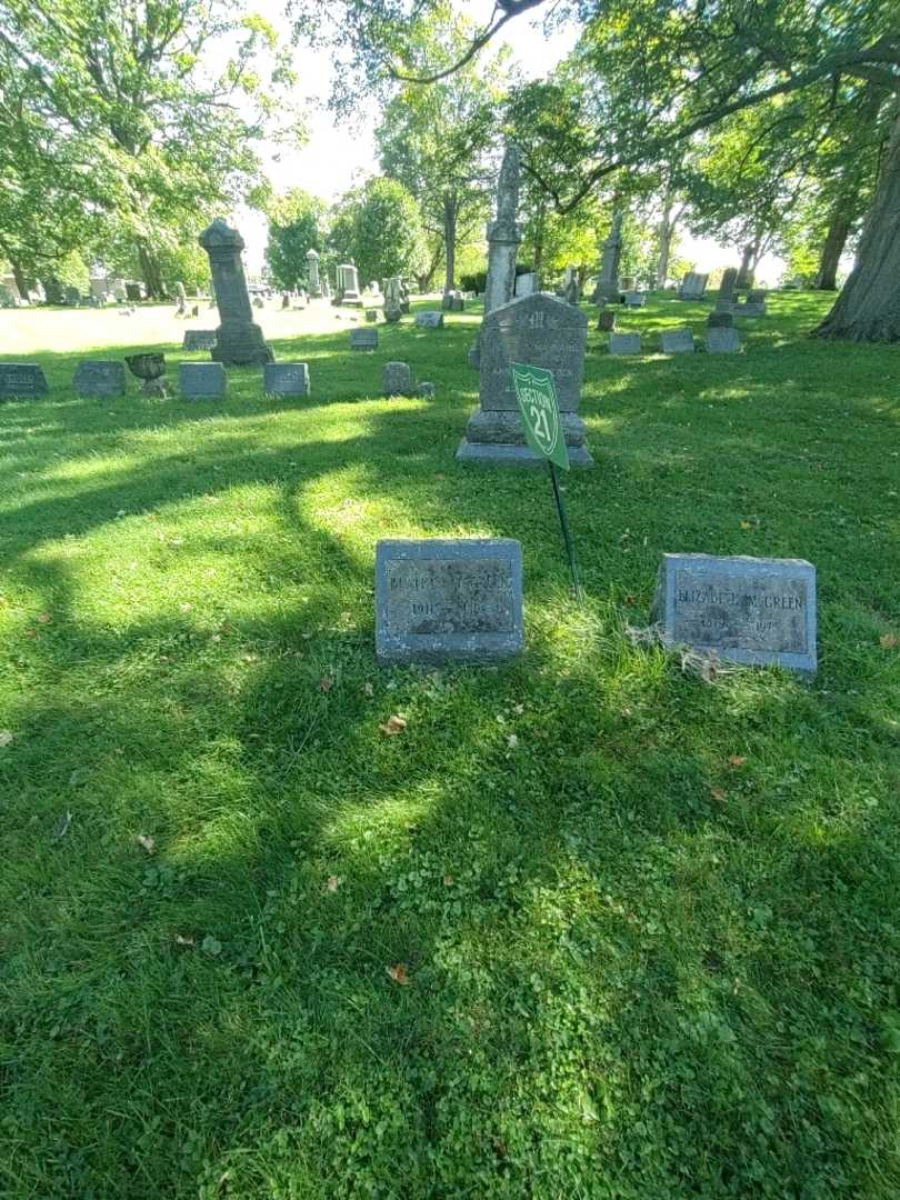 Beatrice M. Green's grave. Photo 1