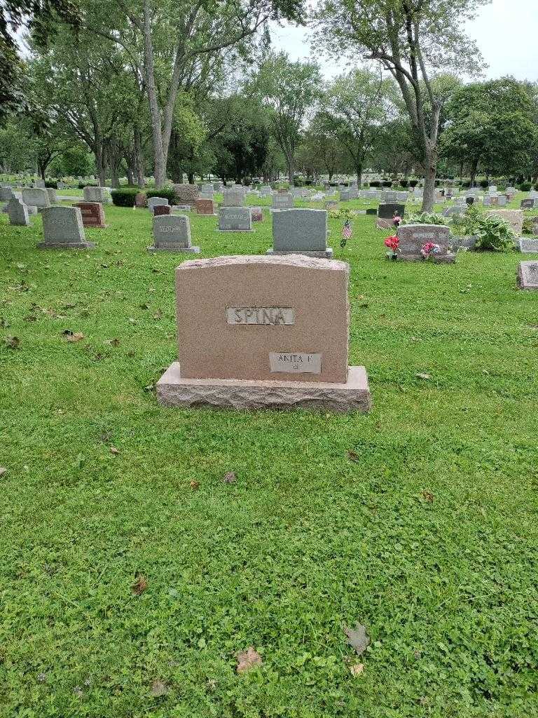 Anita E. Spina's grave. Photo 1