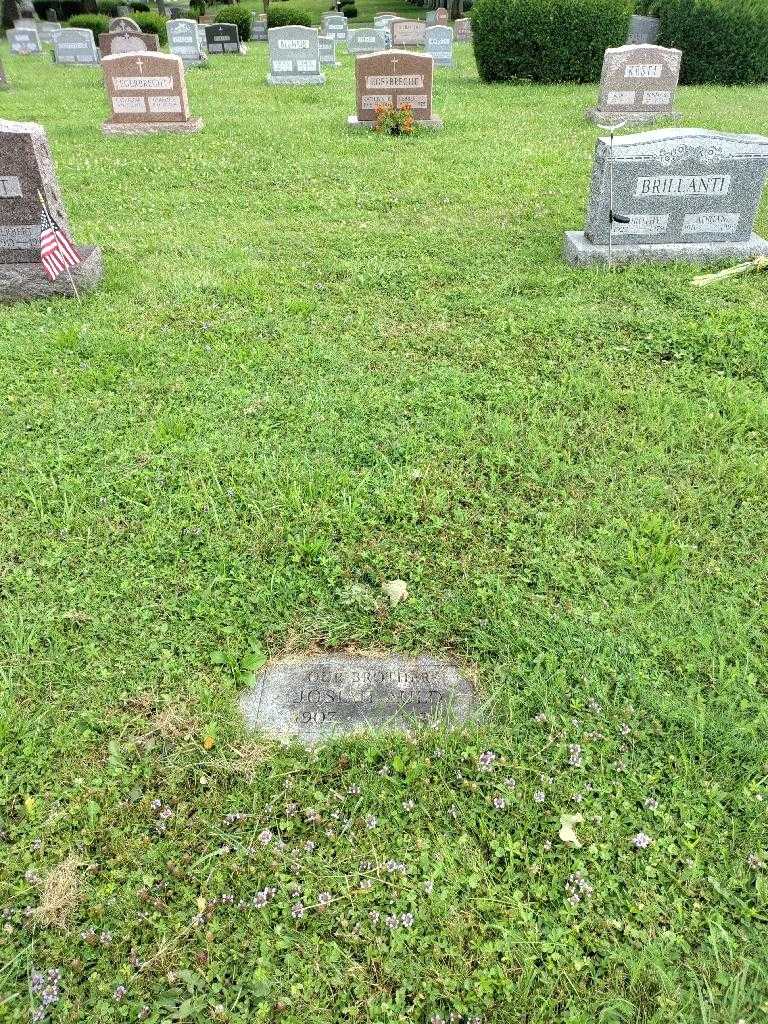 Josiah Auld's grave. Photo 1