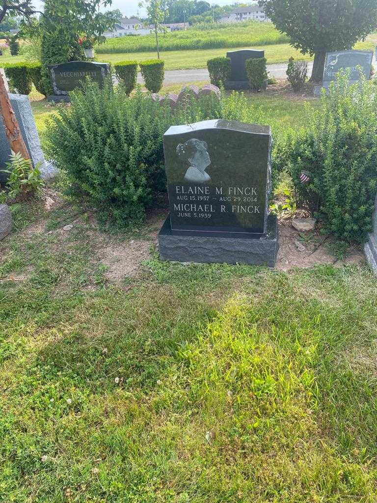 Elaine M. Finck's grave. Photo 2