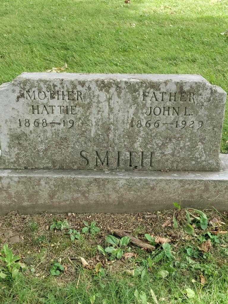Hattie Smith's grave. Photo 4