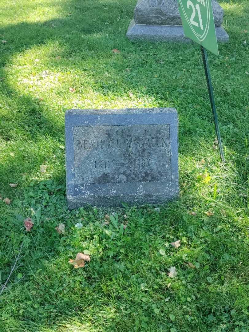 Beatrice M. Green's grave. Photo 2