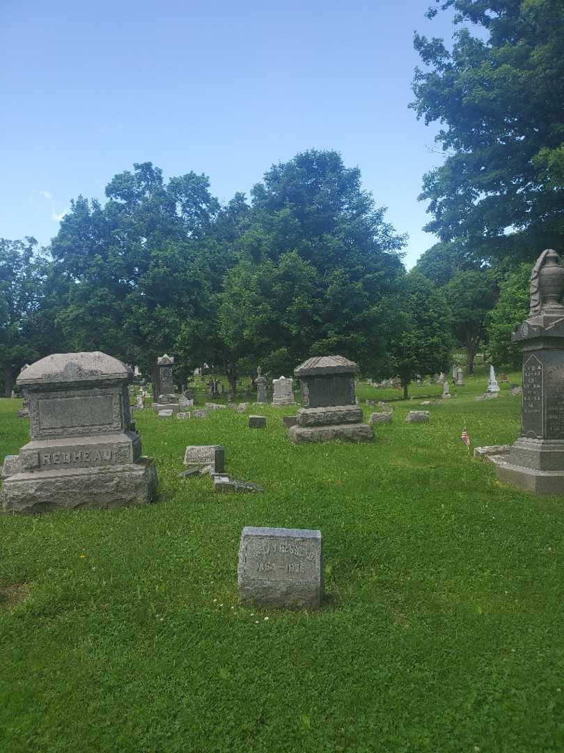 Mary J. Redhead's grave. Photo 2