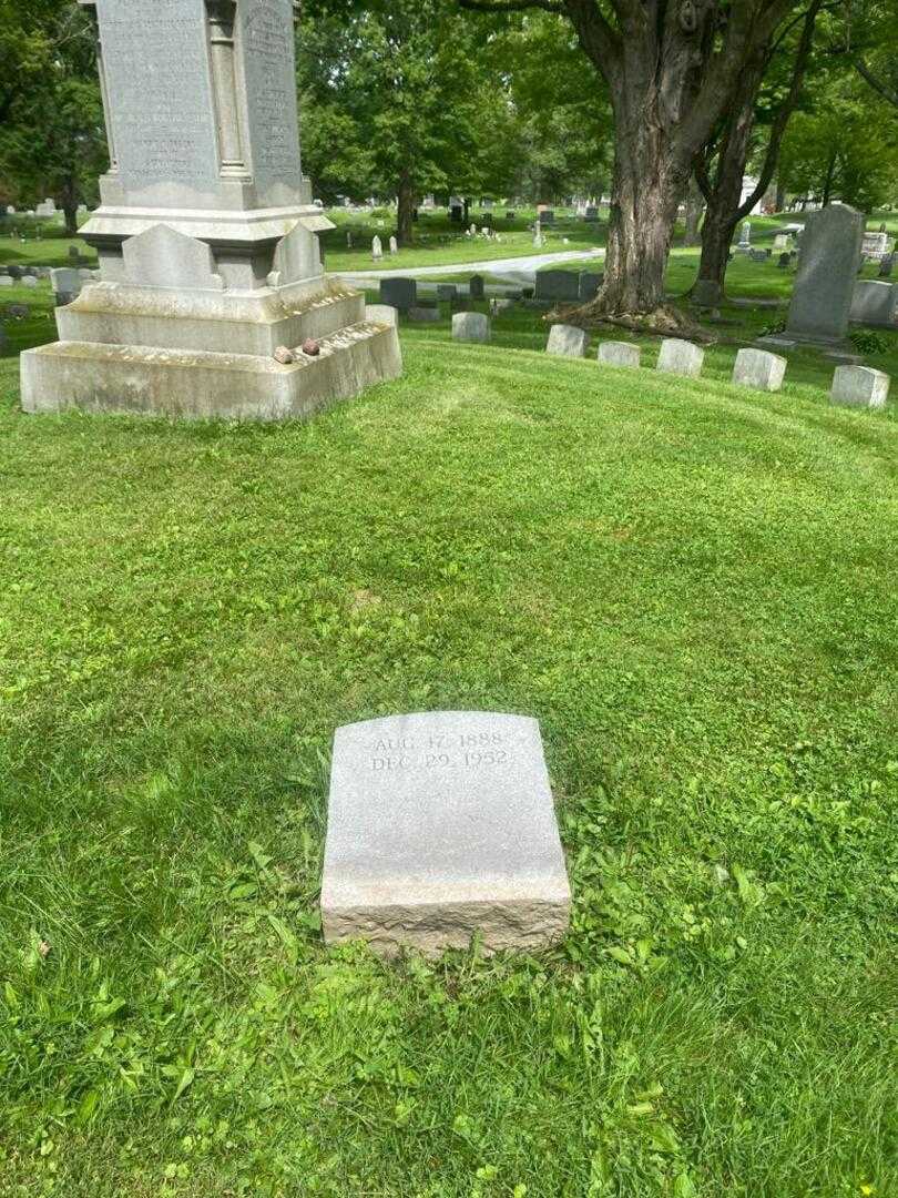 Jacob F "Harry" Peters's grave. Photo 2