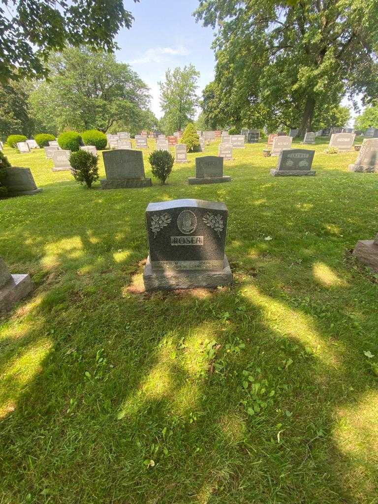 Carrie M. Roser's grave. Photo 1