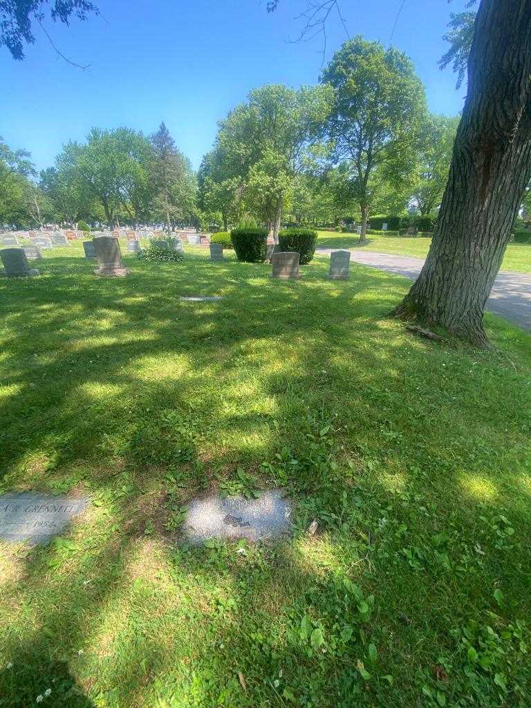 Margaret Grennell's grave. Photo 1