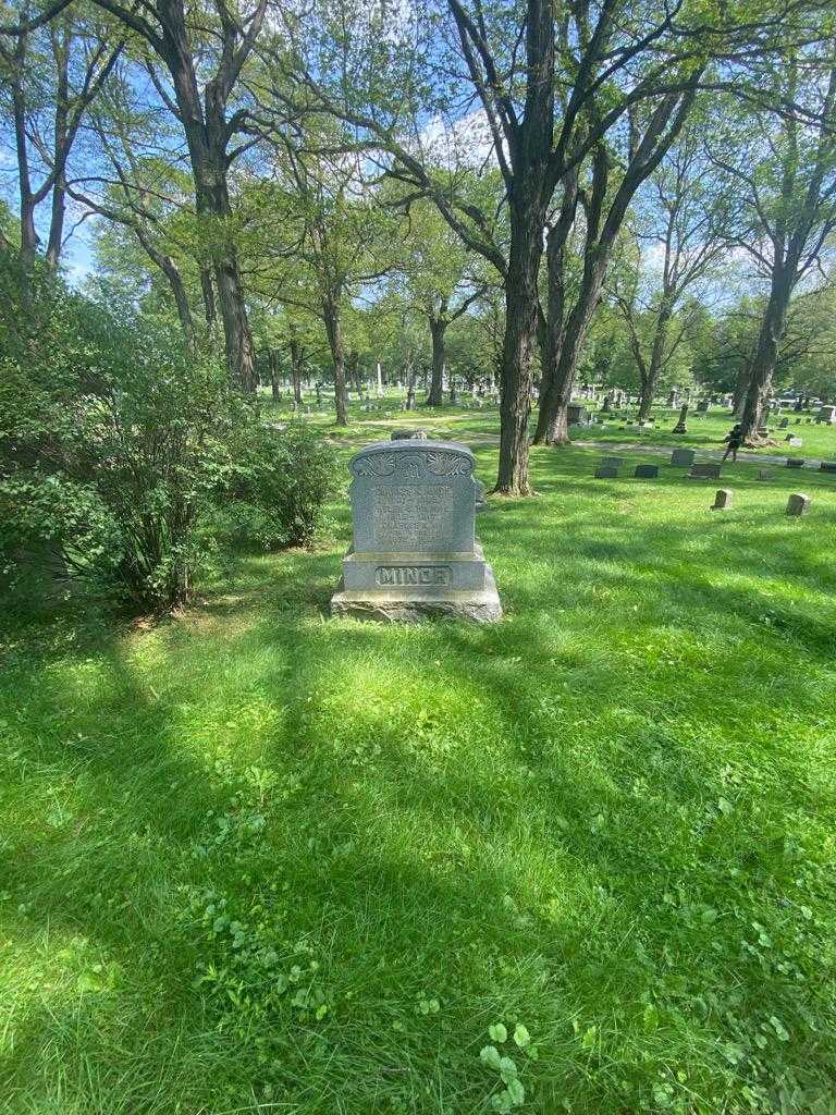 Helen S. Minor's grave. Photo 1