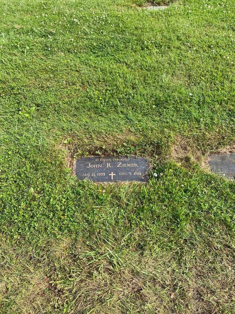 John R. Ziemer's grave. Photo 2
