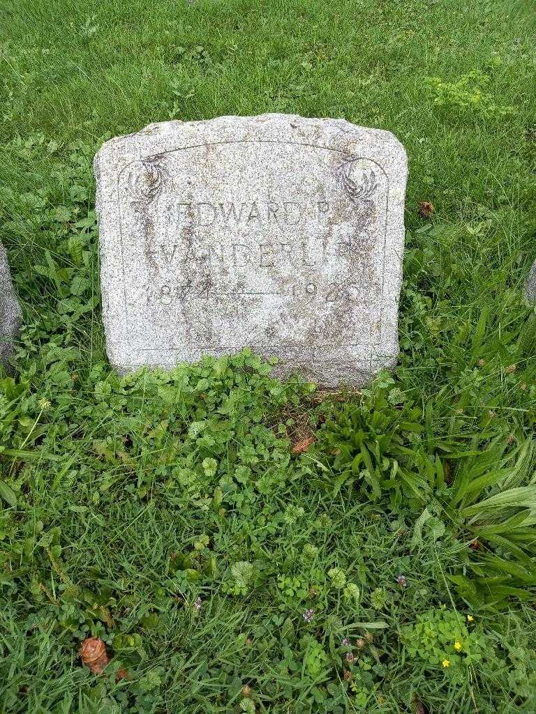 Edward P. Vanderlip's grave. Photo 2