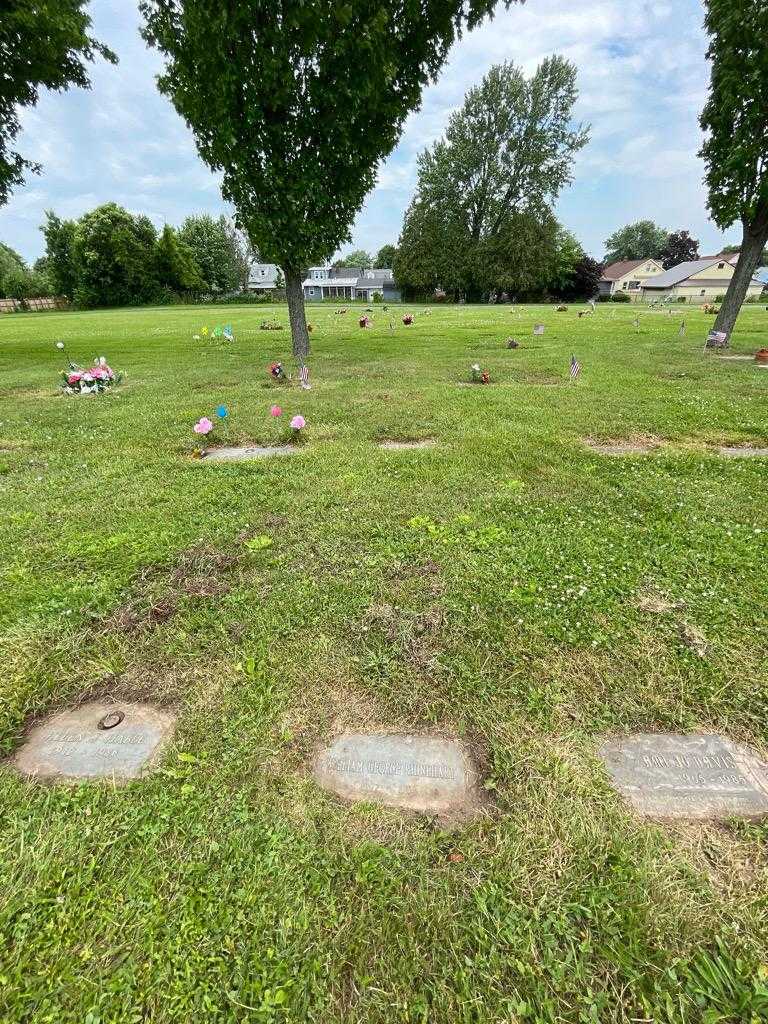 William George Rhinehart's grave. Photo 1