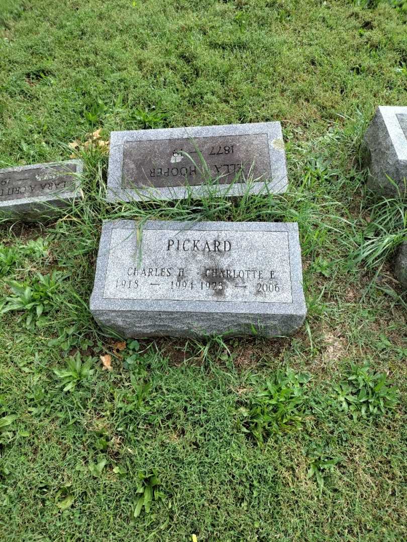 Charles H. Pickard's grave. Photo 2