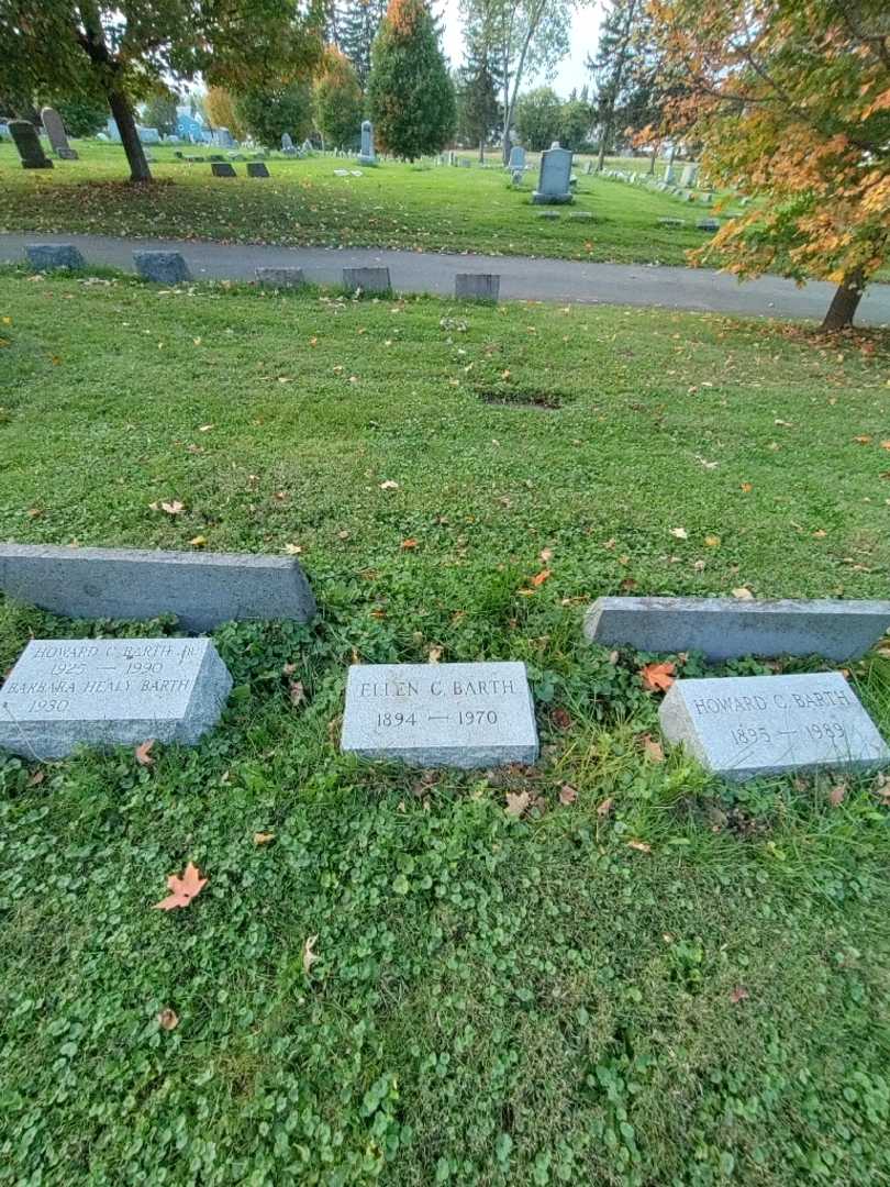 Ellen C. Barth's grave. Photo 2