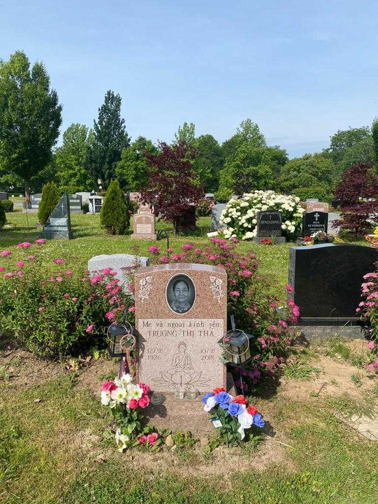 Tha Thi Truong's grave. Photo 2