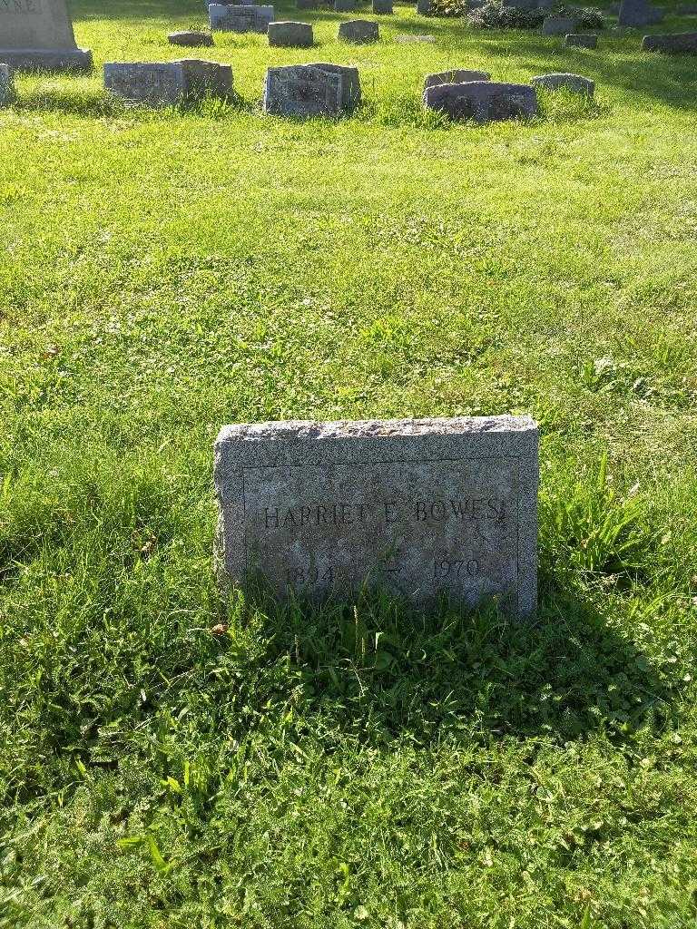 Harriet E. Bowes's grave. Photo 1