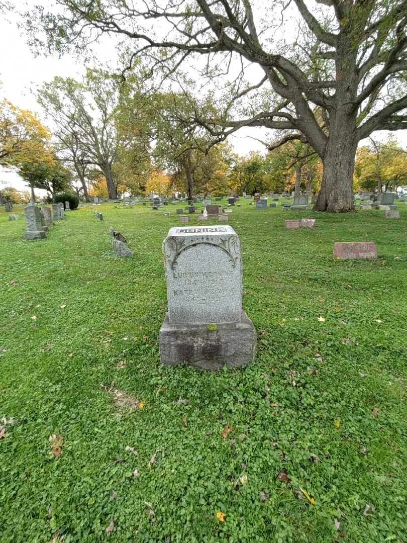 Lucius M. Conine's grave. Photo 1