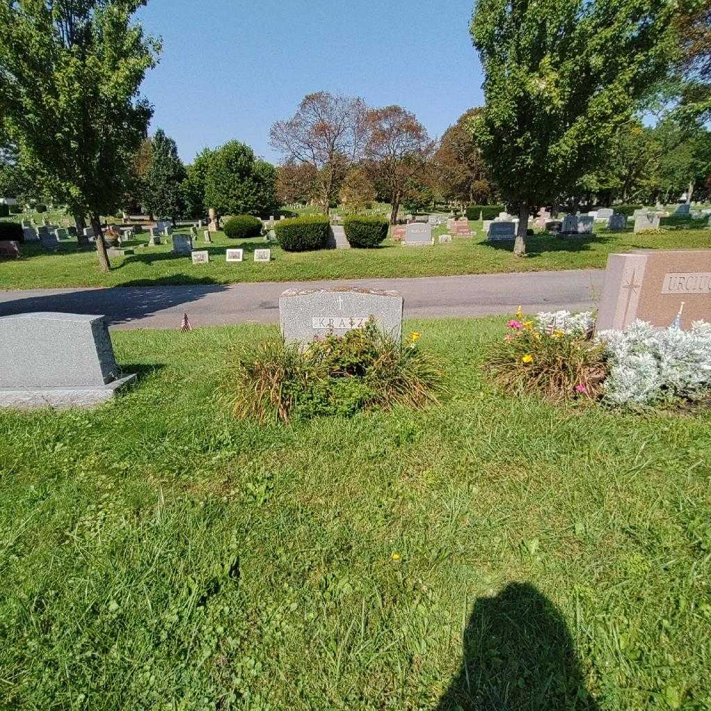 Filemena Kratz's grave. Photo 3