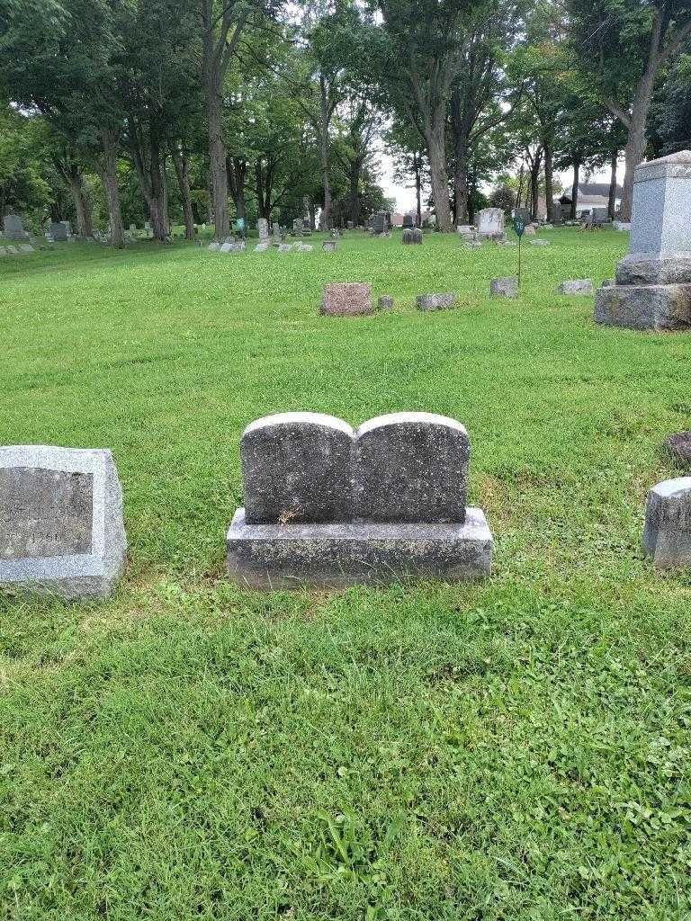 John Volz's grave. Photo 1