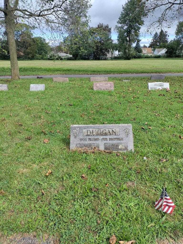 Bert Duggan's grave. Photo 3