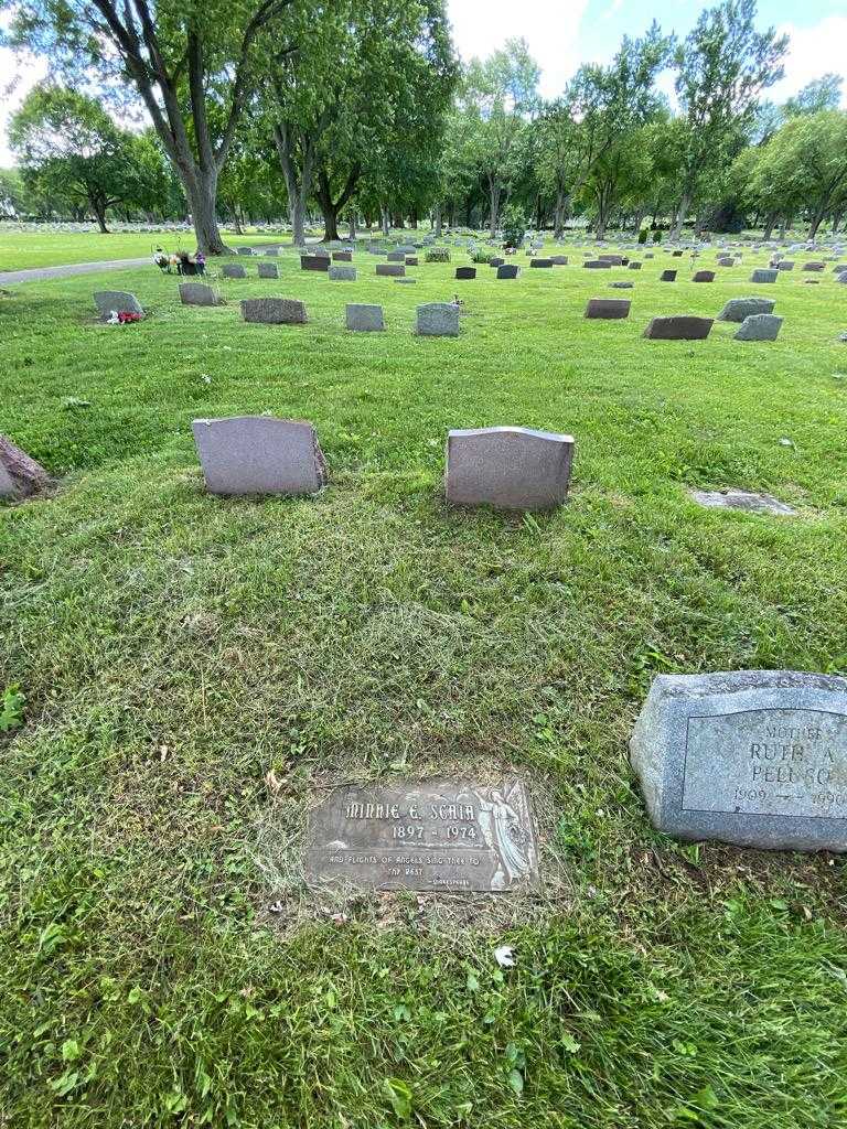 Minnie E. Scaia's grave. Photo 1