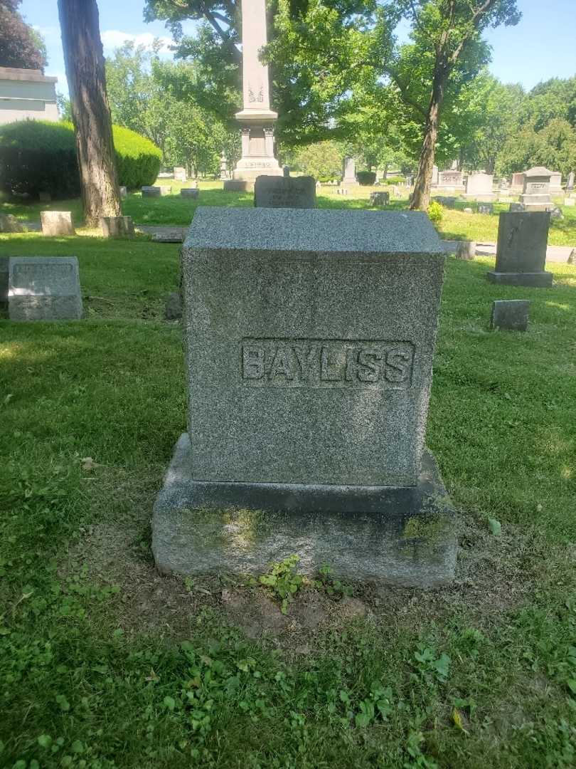 Elizabeth A. Bayliss's grave. Photo 5