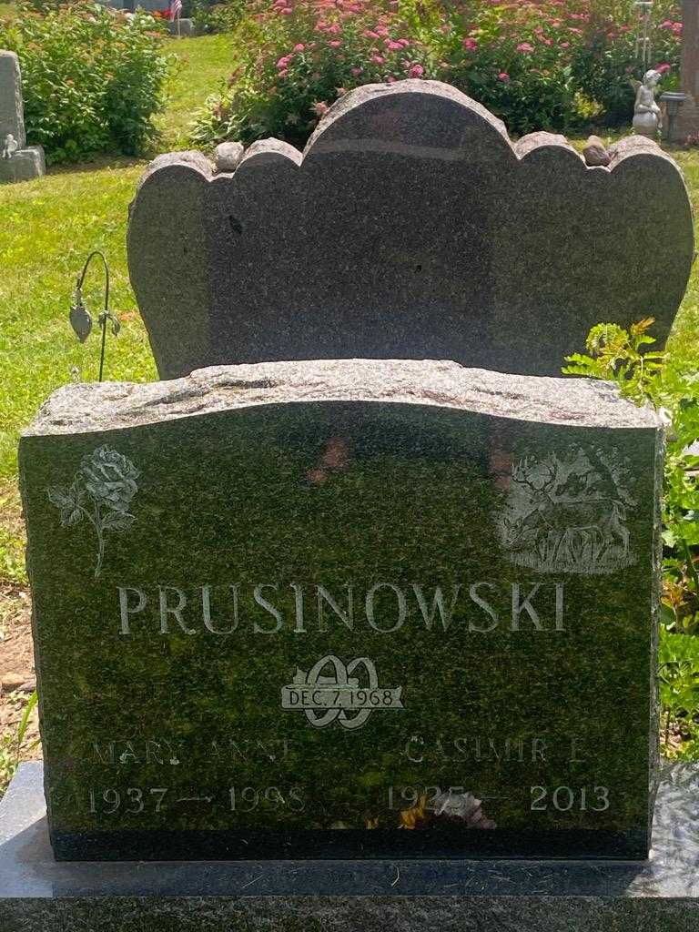 Casimir E. Prusinowski's grave. Photo 3