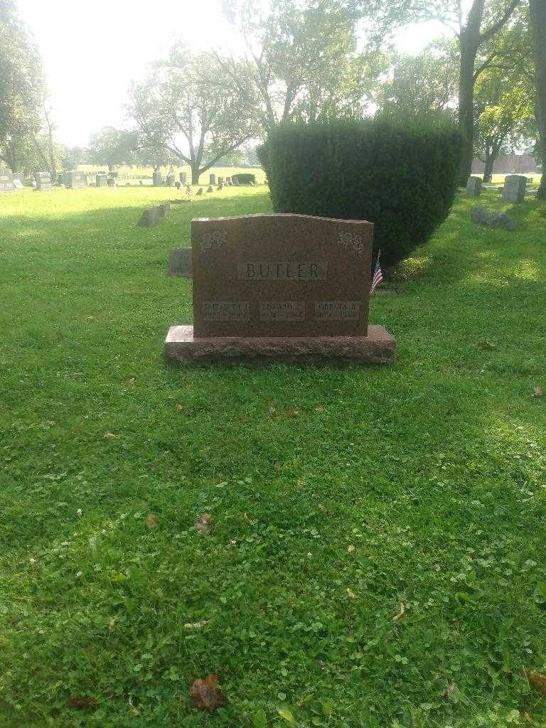 Ethel M. Barry's grave. Photo 2