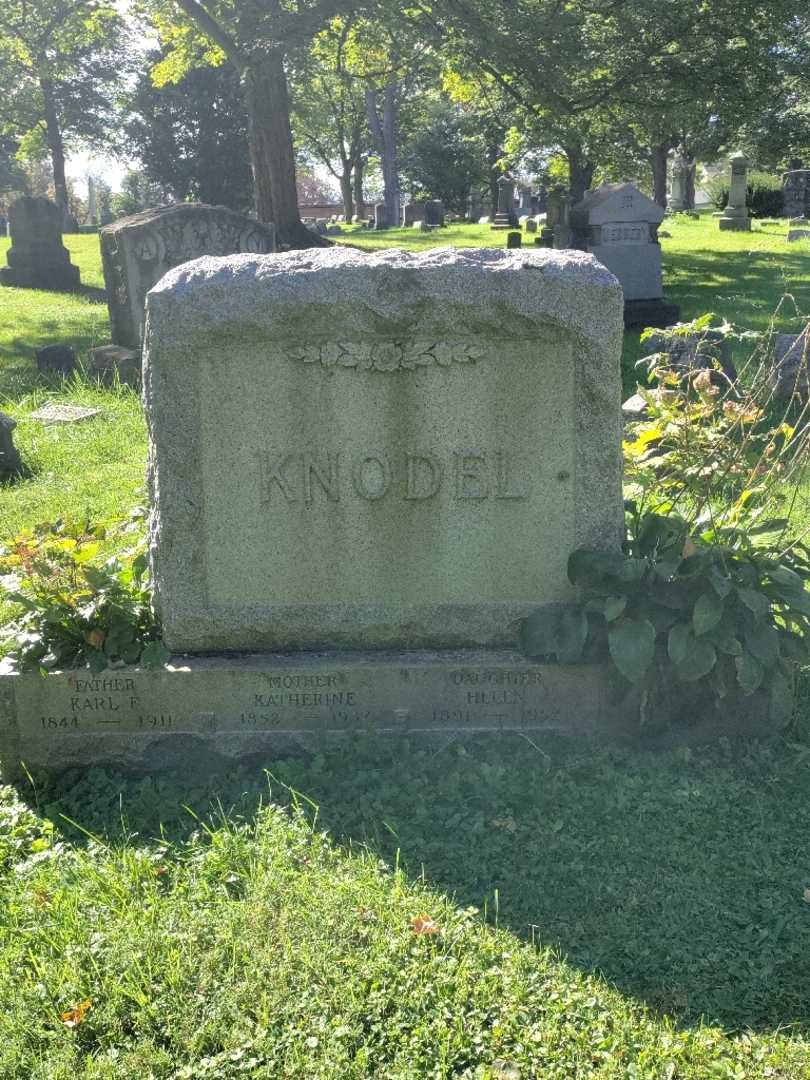 Helen Knodel's grave. Photo 2