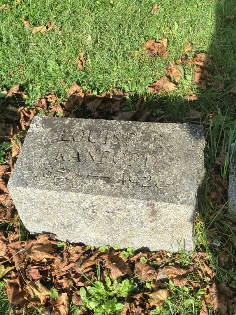 Louise Turo Ranford's grave. Photo 3