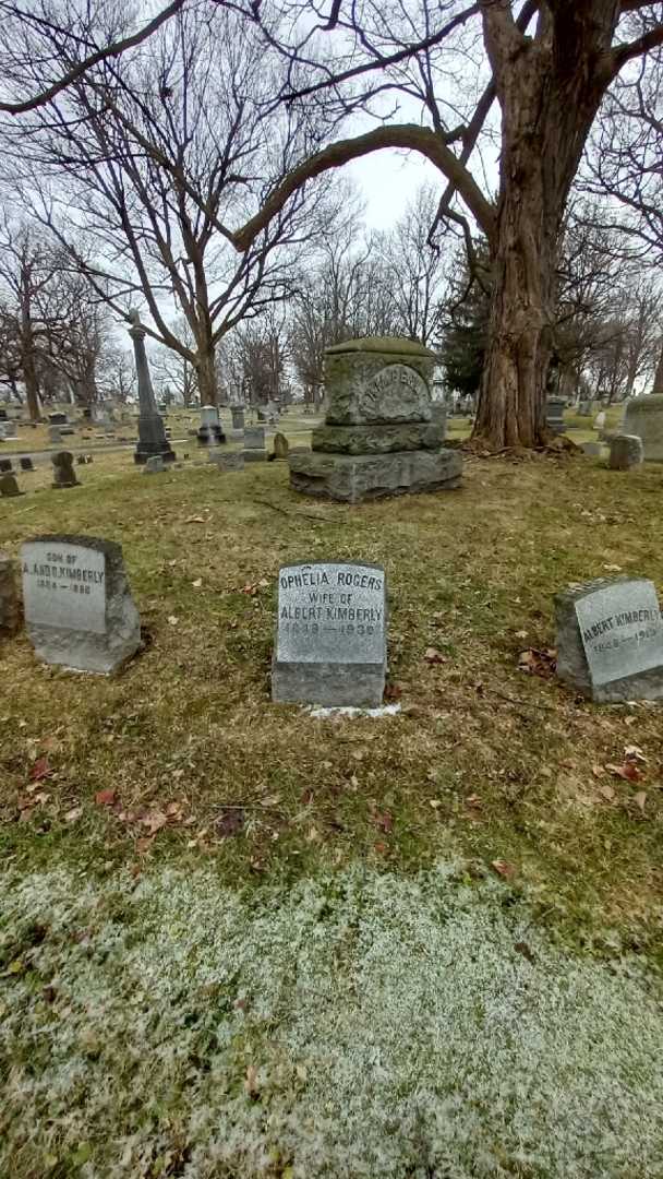 Ophelia T. Rogers Kimberly's grave. Photo 2