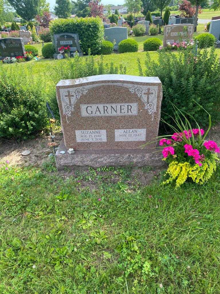 Suzanne Garner's grave. Photo 2