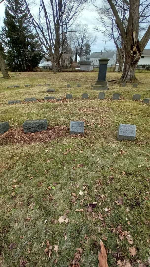 Lydia Mason's grave. Photo 1
