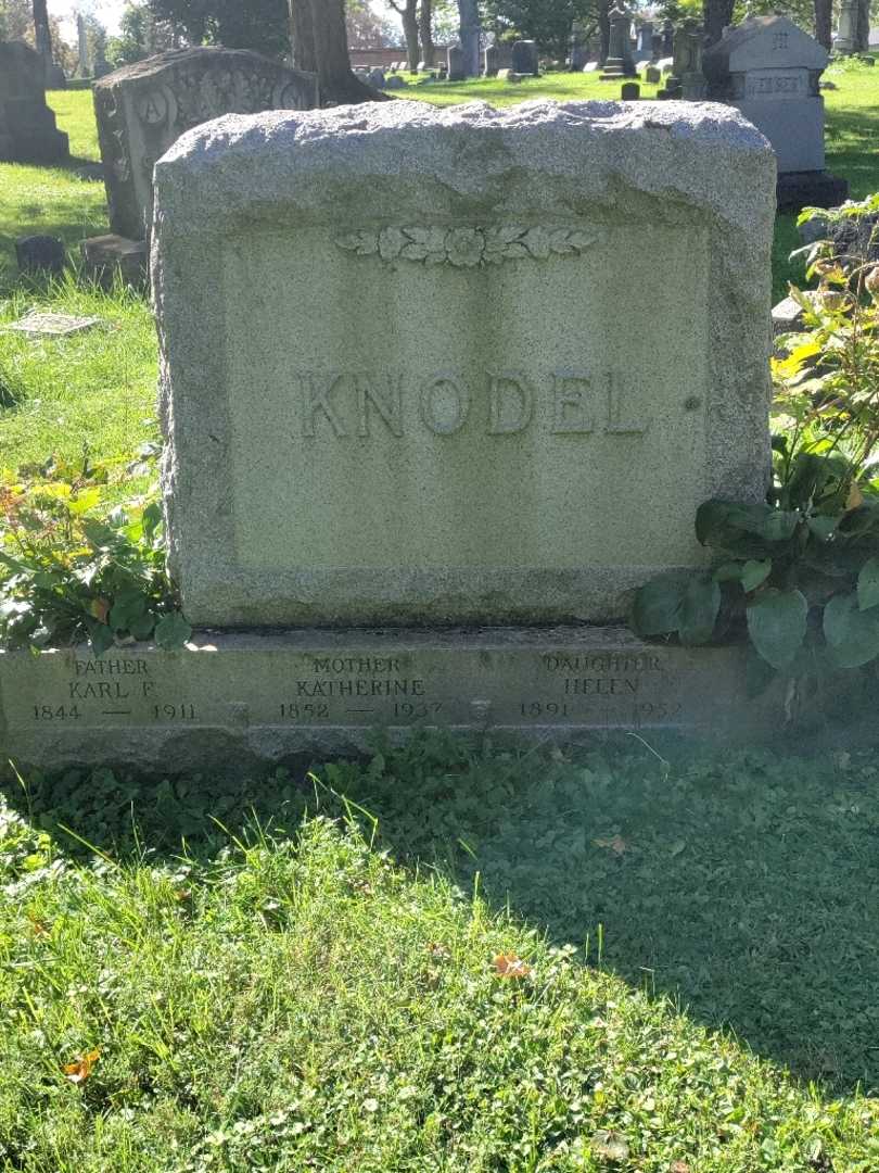 Fred C. Knodel's grave. Photo 2