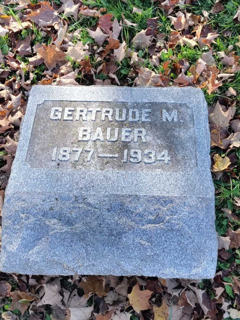Gertrude M. Bauer's grave. Photo 3