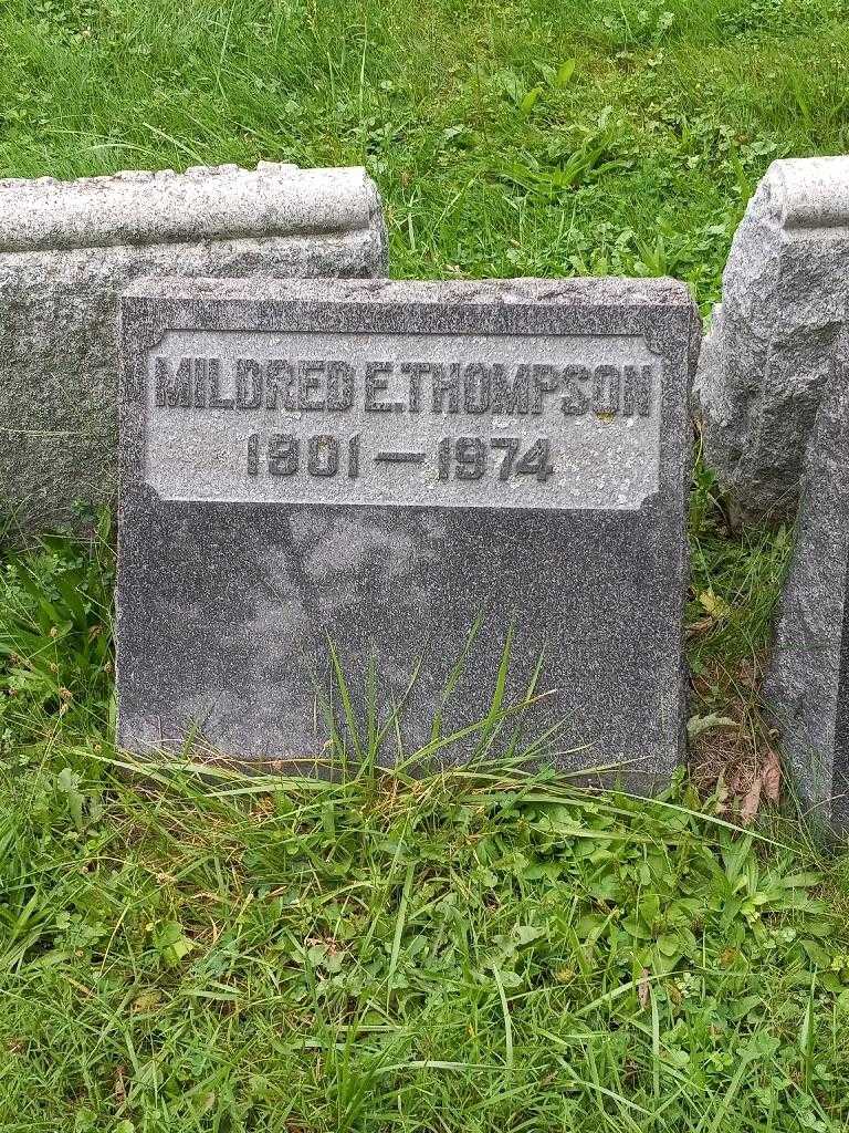 Mildred E. Thompson's grave. Photo 2