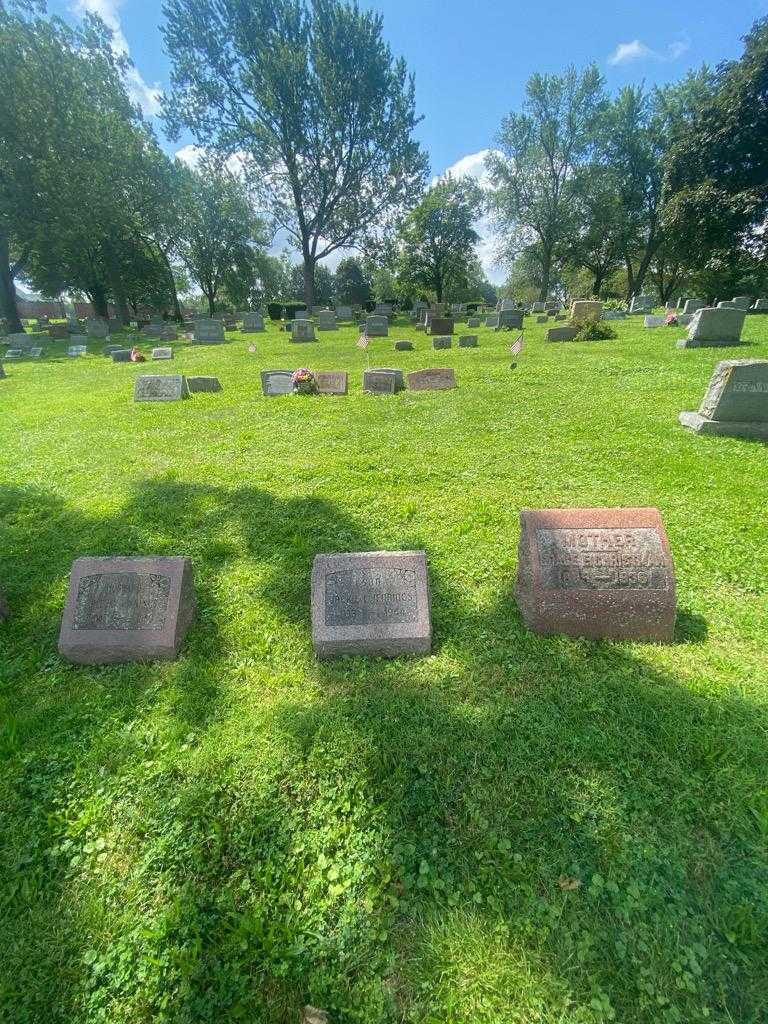 Jackie L. Jennings's grave. Photo 1