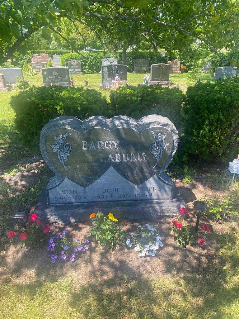 Stan Bargy Labulis's grave. Photo 3