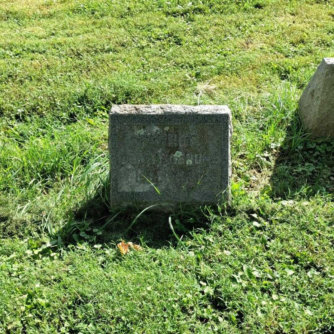 Dewitt J. Genung's grave. Photo 2