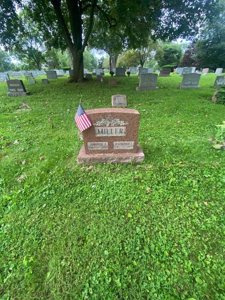 Raymond J. Miller's grave. Photo 1