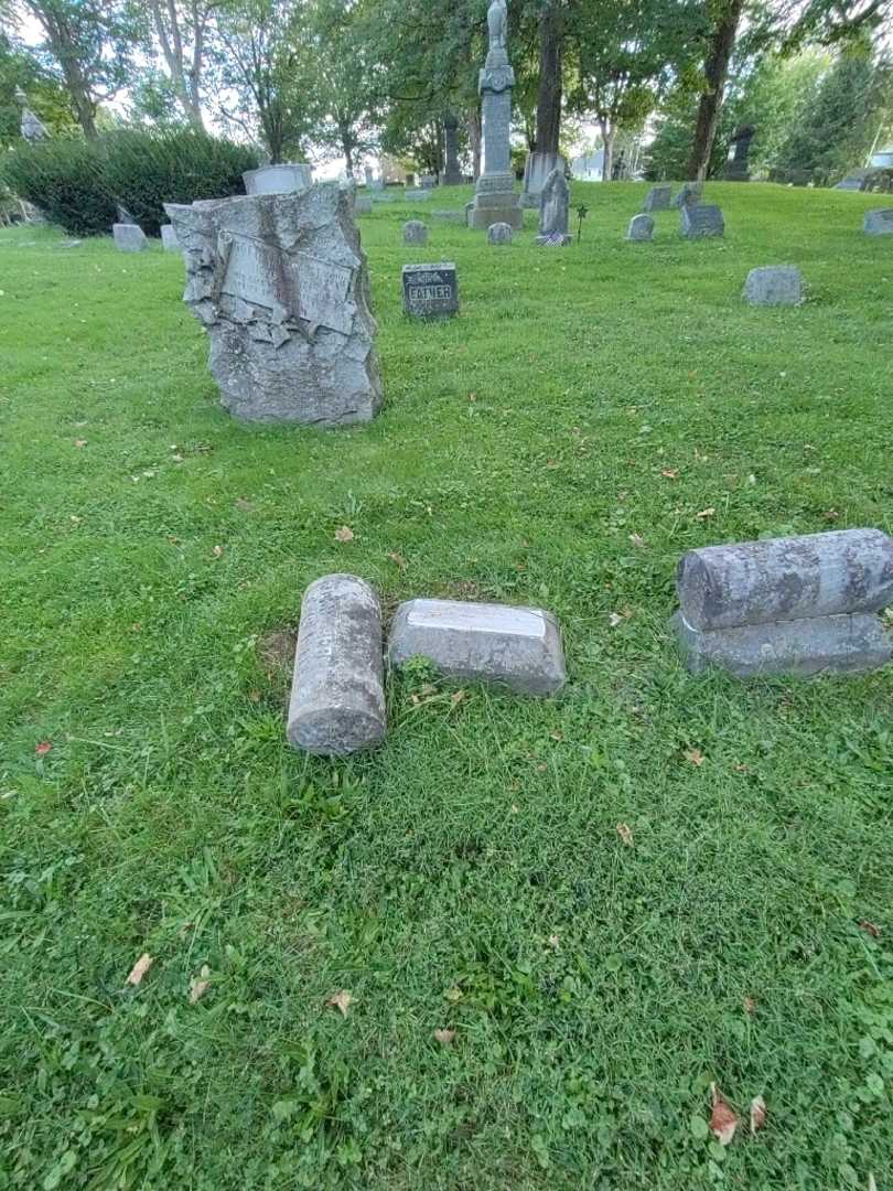 Elise Beck's grave. Photo 1