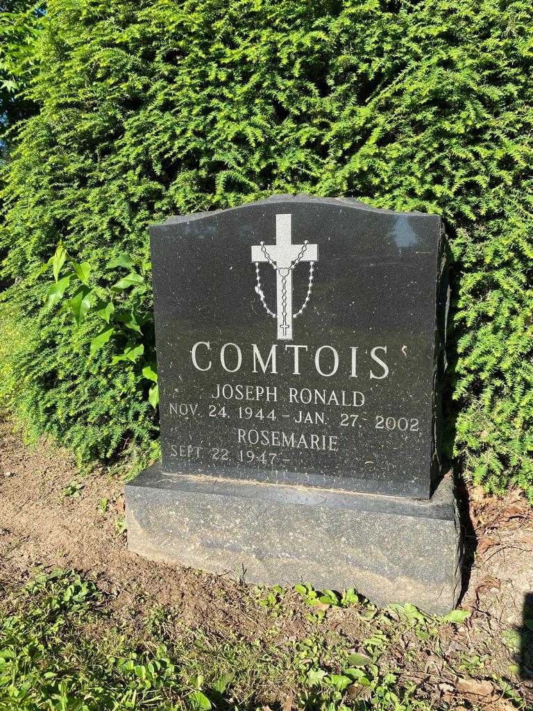 Joseph Ronald Comtois's grave. Photo 2
