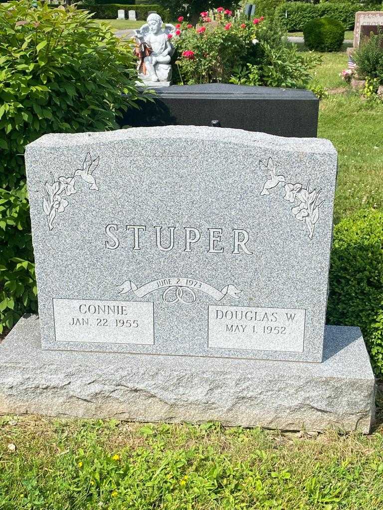 Connie Marie Stuper's grave. Photo 1