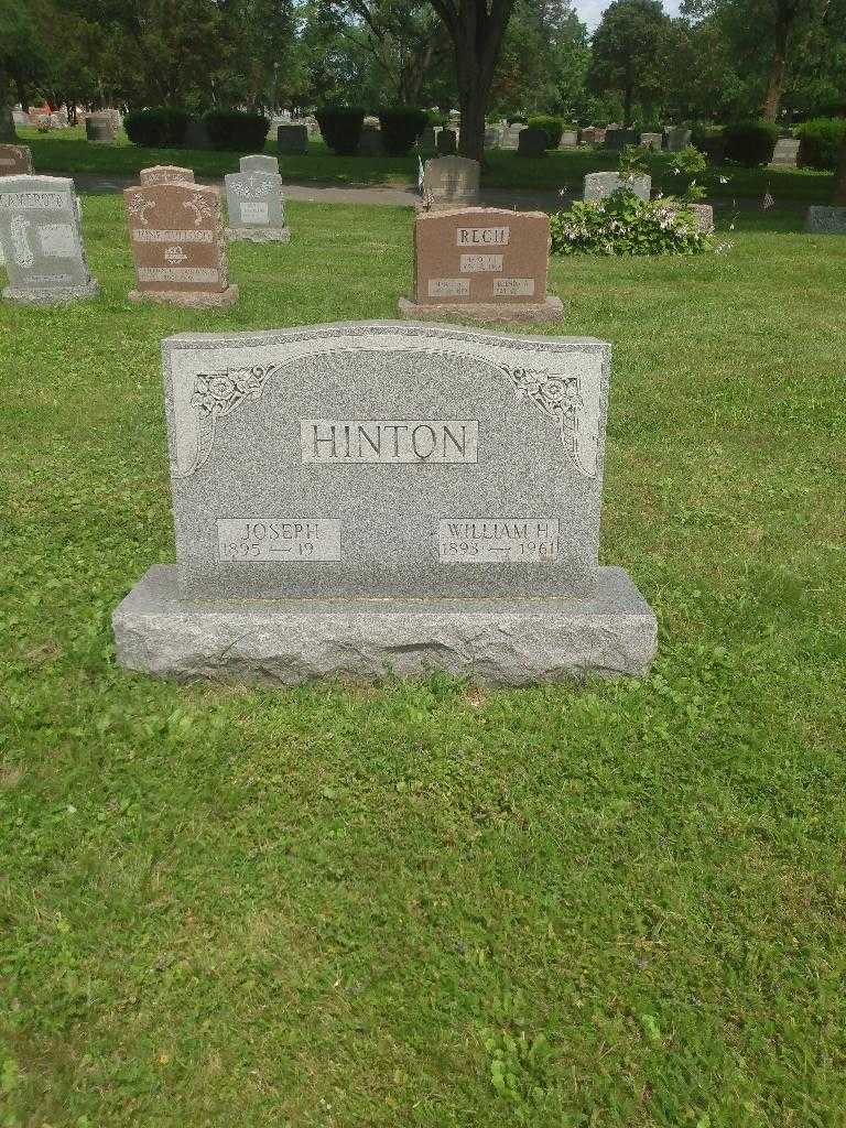 William H. Hinton's grave. Photo 1